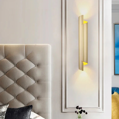 Lyxig vägglampa i koppar med LED-belysning för sovrum och vardagsrum