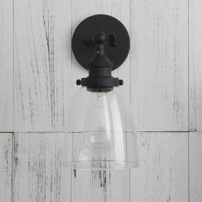 Vintage vägglampa i metall och glas med E27-sockel och elegant retrodesign