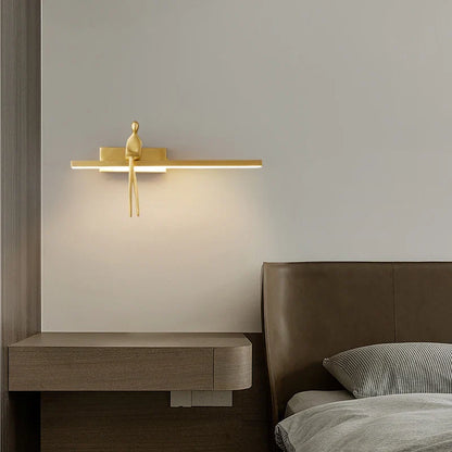 Lyxig nordisk vägglampa i koppar med italiensk minimalistisk design