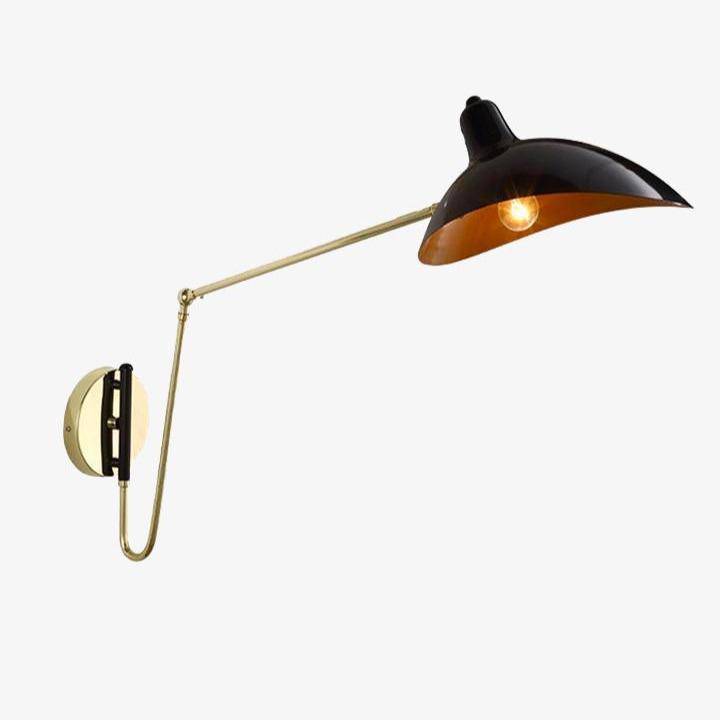 Modern vägglampa i metall med justerbar arm