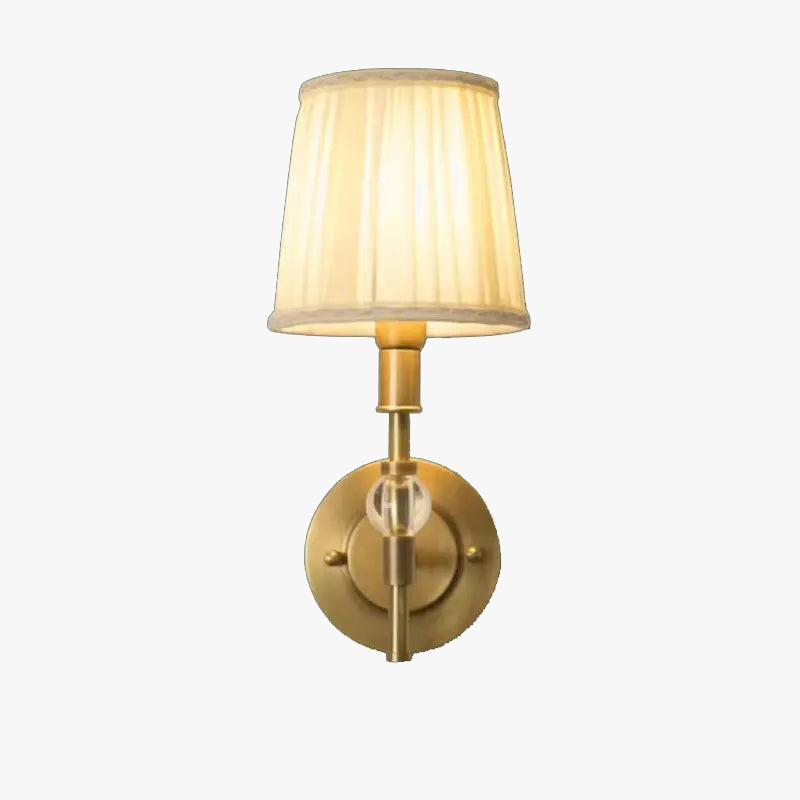 Vägglampa i koppar med tygskärm i amerikansk klassisk design