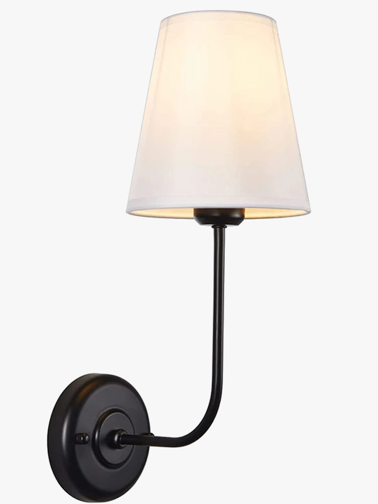 Modern vägglampa i tyg med dubbel ljuskälla för sovrum och vardagsrum