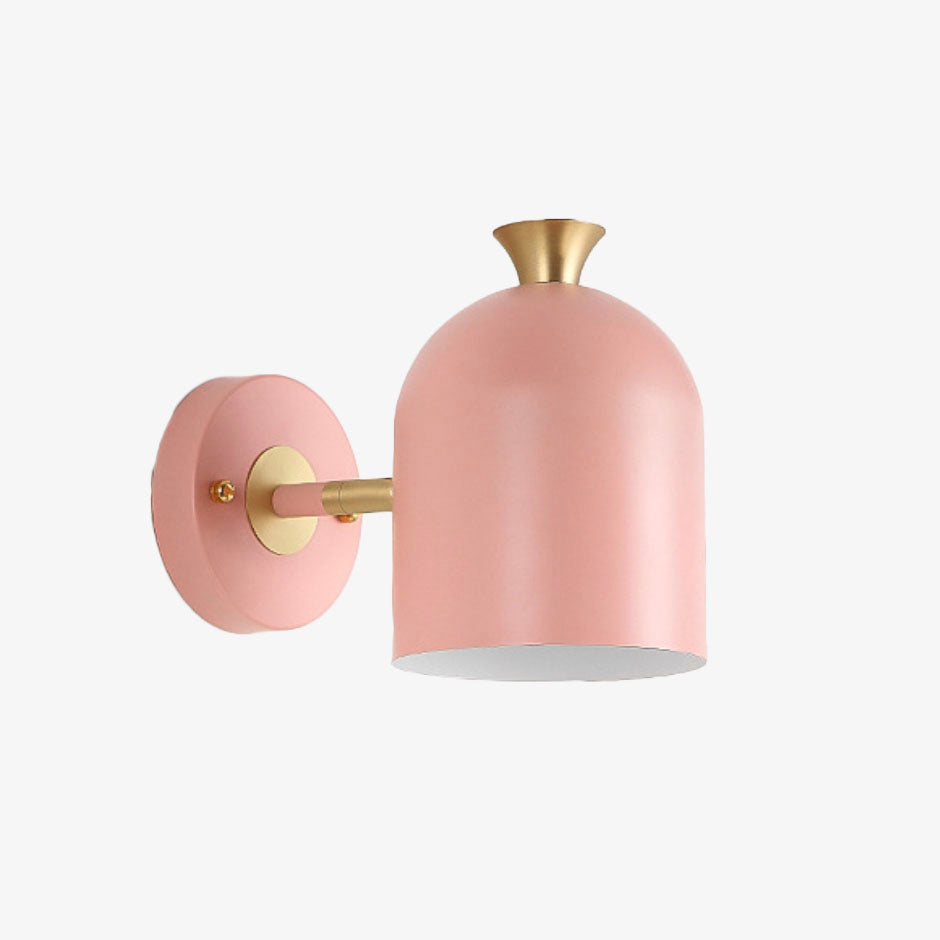 Vägglampa LED i metall med färgad skärm och justerbar riktning