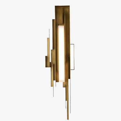 Elegant vägglampa i guld – konstnärlig design och exklusiv belysning