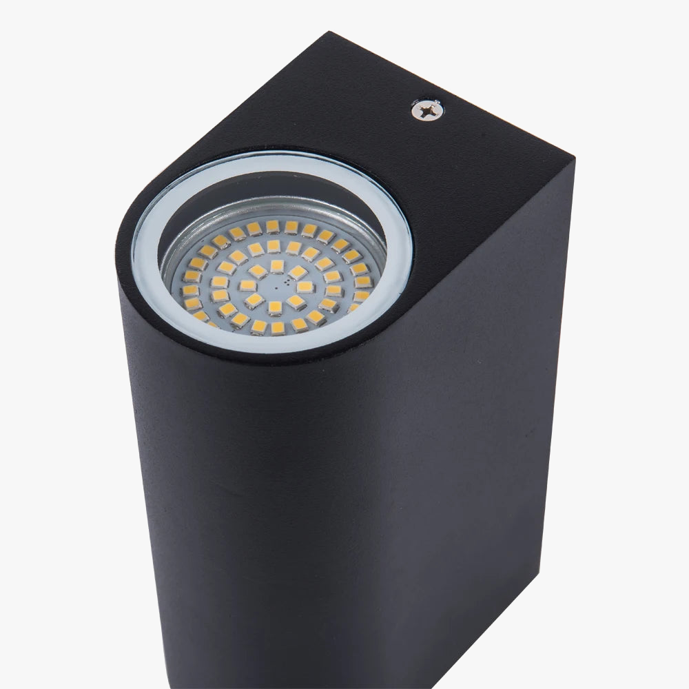 Vattentät LED vägglampa i aluminium – för både inomhus och utomhusbruk