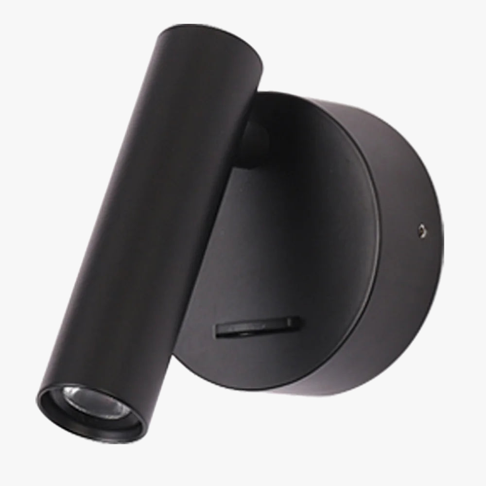 Vägglampa i mässing med LED och strömbrytare – elegant belysning för sovrum och vardagsrum