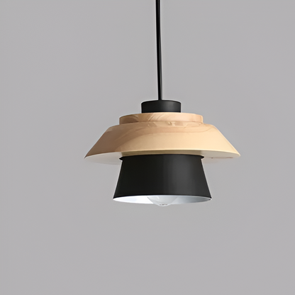 Nordisk taklampa i metall och trä med justerbar höjd för kök matsal vardagsrum