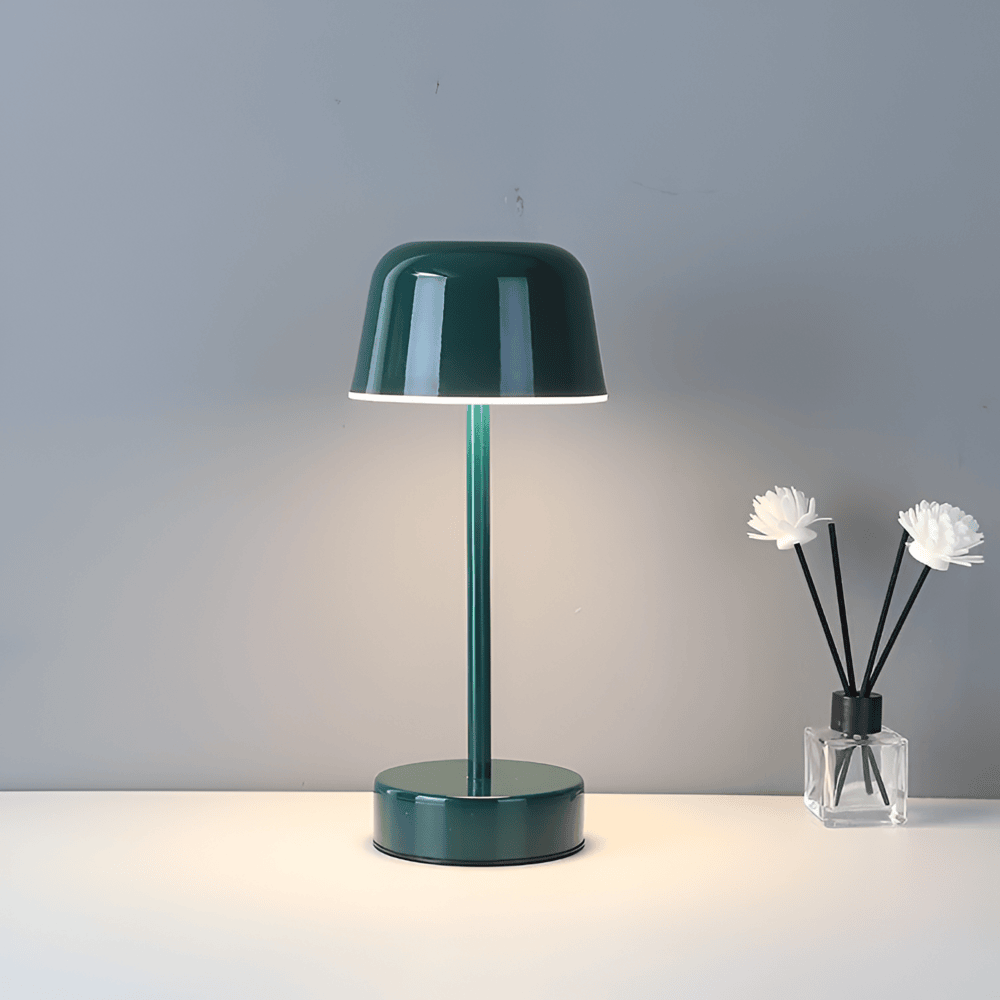 Retro färgglad LED bordslampa i metall med dimbart ljus och sladdlös design