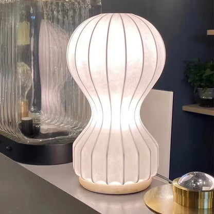 Modern vit cocoon bordslampa med skulptural design för sovrum vardagsrum och läshörna