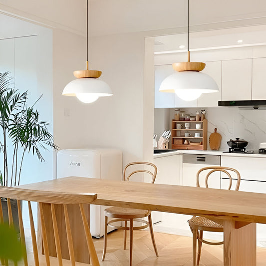 Nordisk minimalistisk pendellampa i glas och järn för kök vardagsrum och sovrum