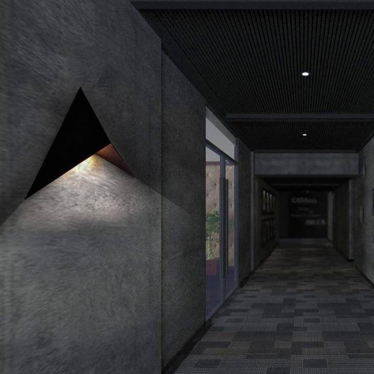 Triangelformad vägglampa i metall med integrerad LED-belysning