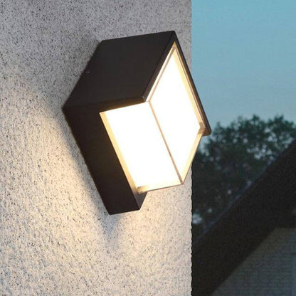 Modern vägglampa i aluminium IP54 vattentät design för entré och fasad