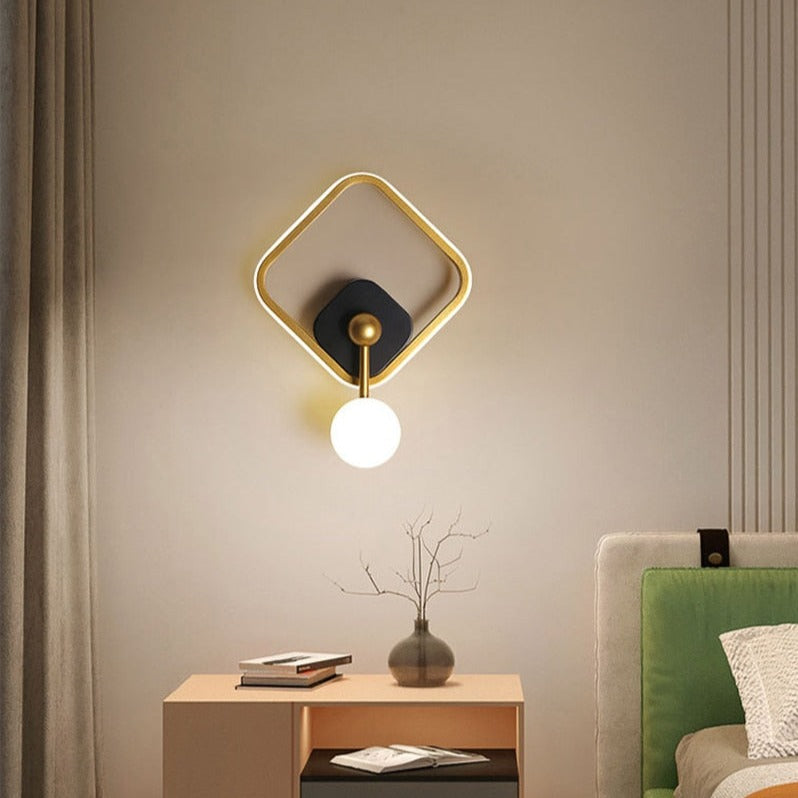 Modern vägglampa i geometrisk design med LED-belysning för sovrum och vardagsrum