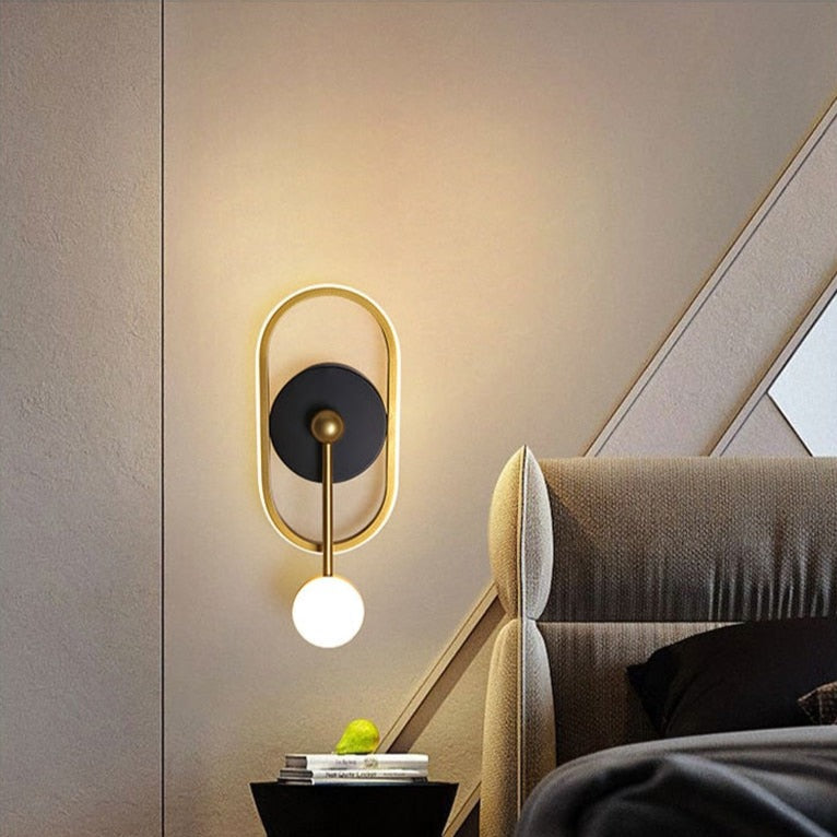 Modern vägglampa i geometrisk design med LED-belysning för sovrum och vardagsrum