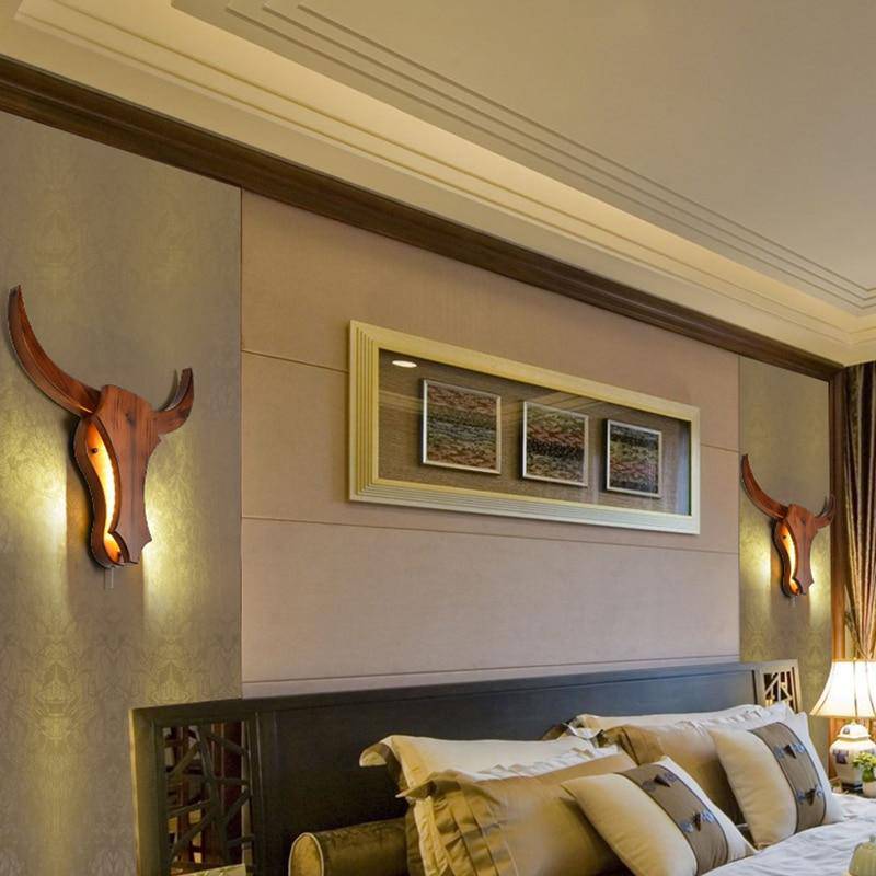 Vintage vägglampa i trä med hornformad design LED