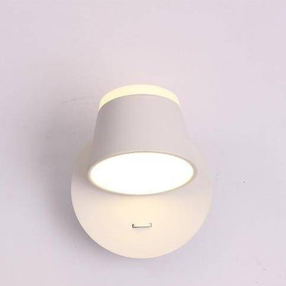 Modern vägglampa i metall med dimbar LED-funktion