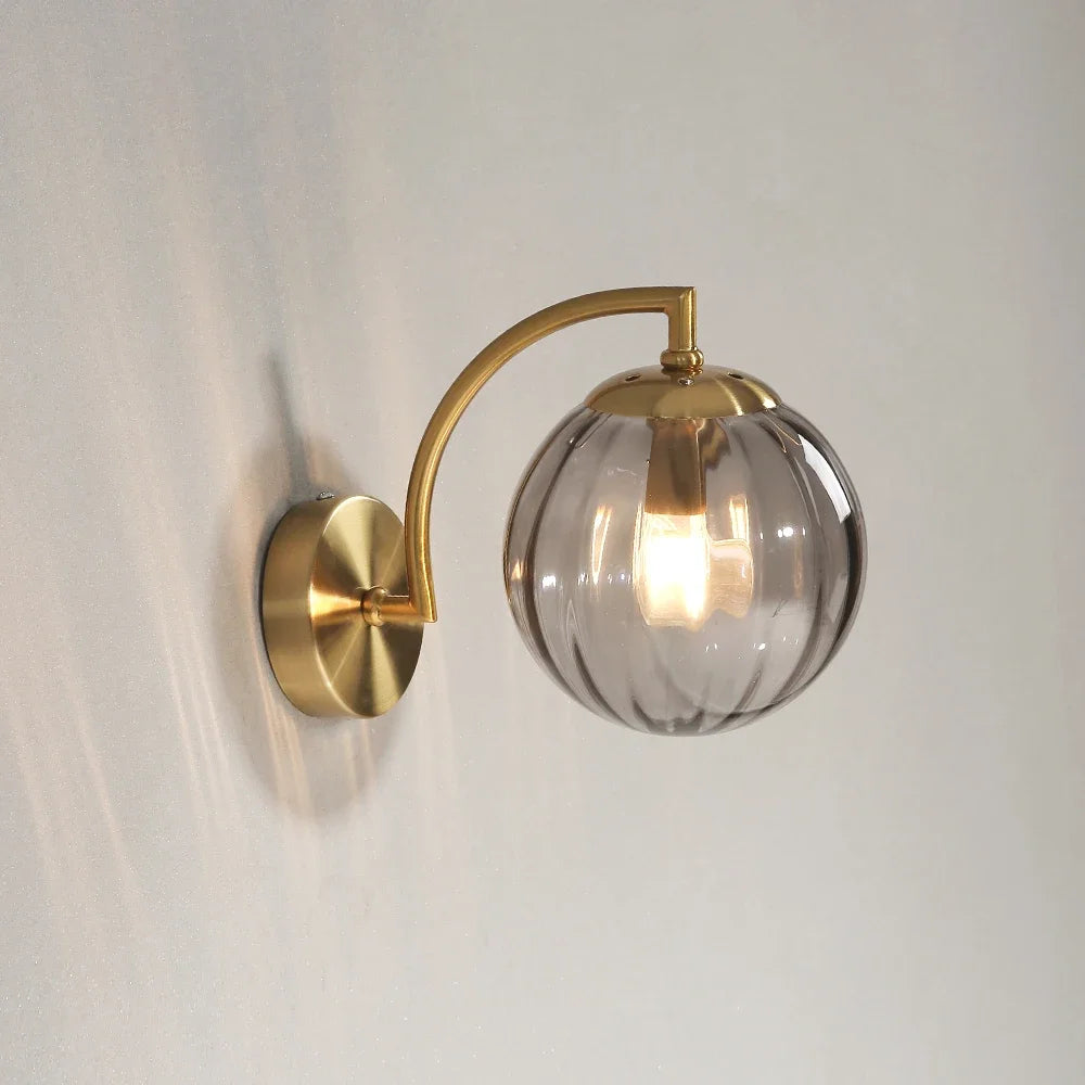 Modern vägglampa i glas och metall med LED för sovrum vardagsrum matsal