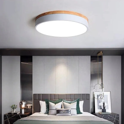 Modern LED Taklampa i Trä och Akryl – Nordisk Rund Plafond för Inomhusbelysning